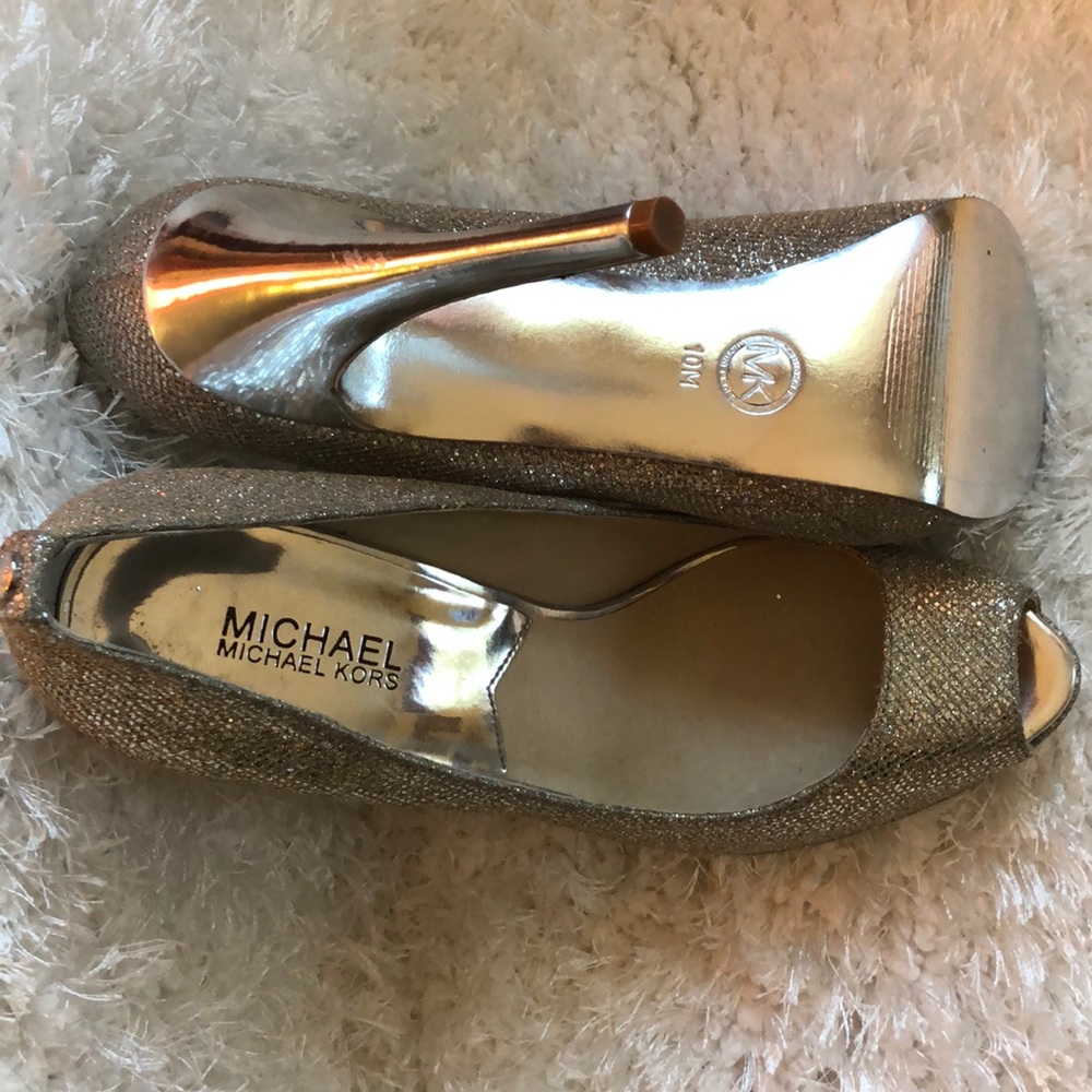 Michael Michael Kors 10 silver heels MAKE OFFER!!